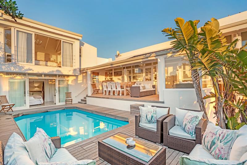 5 Bedroom Property for Sale in Bloubergstrand Western Cape